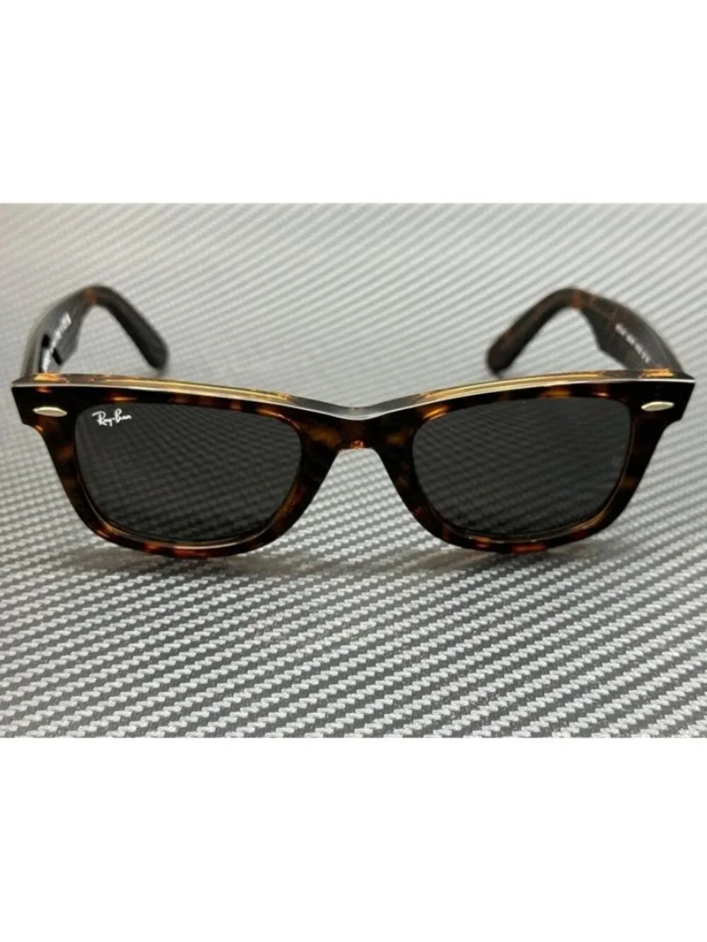 New Ray-Ban Men  Sunglasses --150.\